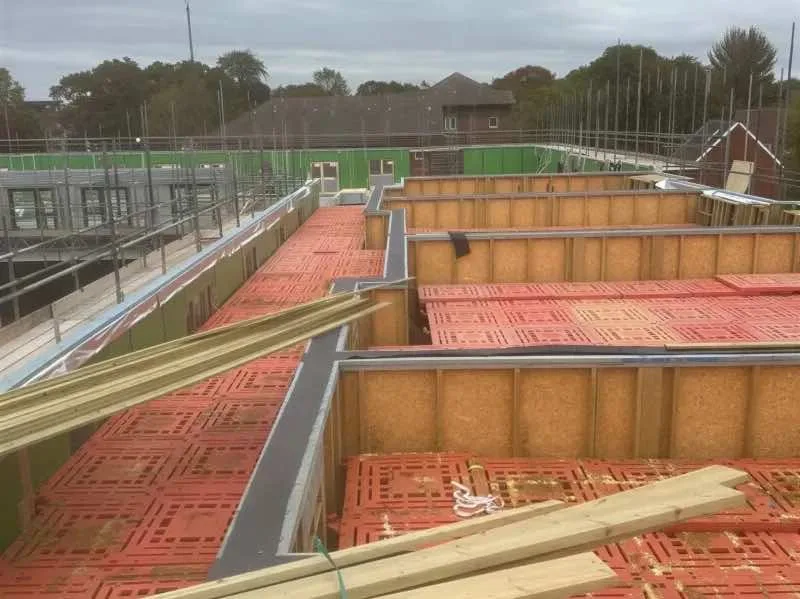 Cardiff Airport — image 2