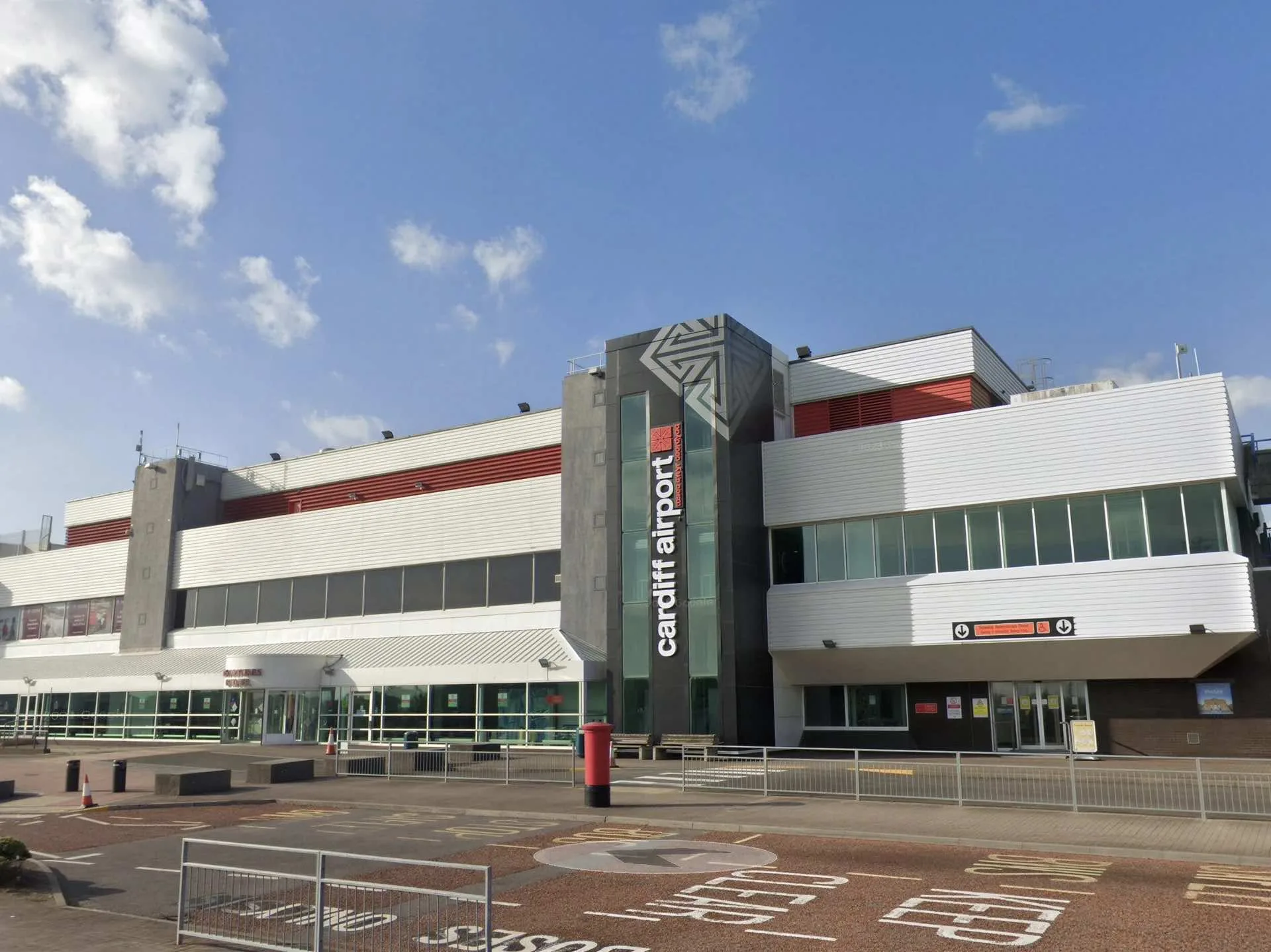 Cardiff Airport — scaffolding by Trust Scaffolding