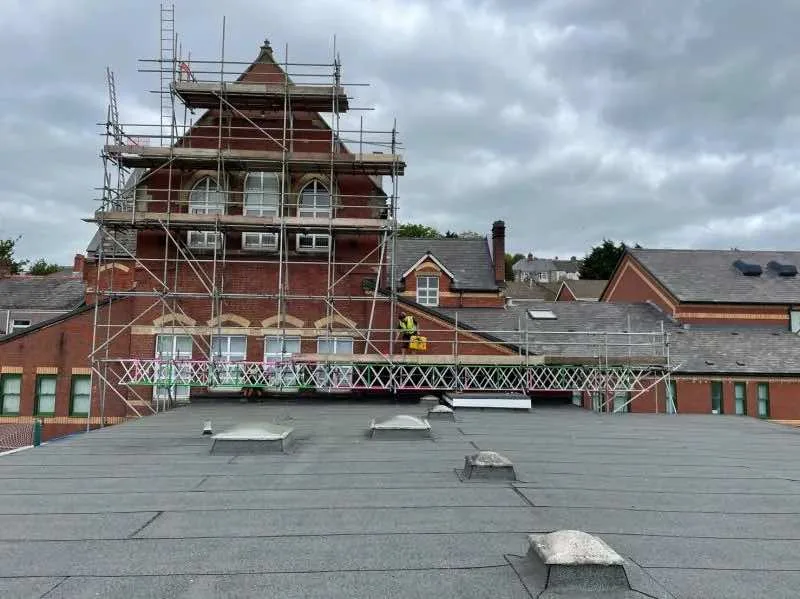 Edge Protection scaffolding in South Wales — image 4